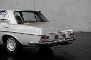 Immagine 16/50 di Mercedes-Benz 300 SEL 6.3 (1968)