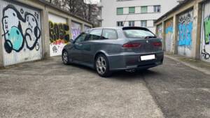 Immagine 2/13 di Alfa Romeo 156 3.2 V6 GTA Sportwagon (2004)
