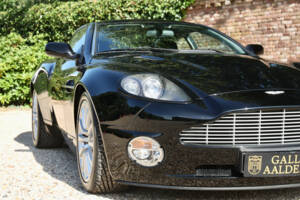 Image 17/50 de Aston Martin V12 Vanquish (2002)