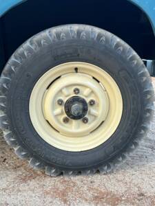 Bild 28/51 von Land Rover 88 (1976)