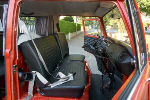 Bild 6/17 von Volkswagen T2b Kleinbus (1974)