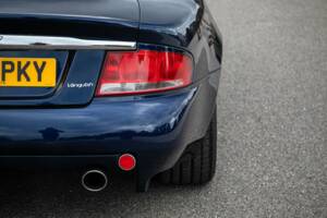 Bild 34/43 von Aston Martin V12 Vanquish (2003)