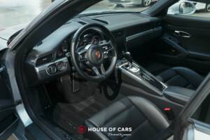Image 14/24 of Porsche 911 Carrera (2016)