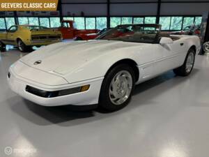 Image 3/30 of Chevrolet Corvette Convertible (1995)