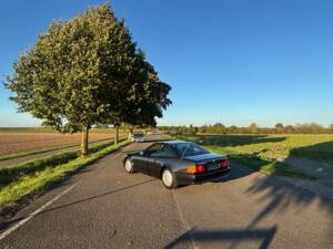Image 18/49 de Mercedes-Benz 500 SL (1990)