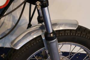 Image 17/30 of Yamaha SR500 (1981)