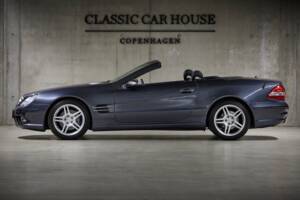 Image 8/99 de Mercedes-Benz SL 550 (2007)