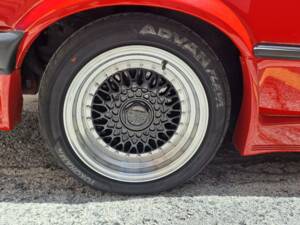 Immagine 46/50 di BMW 320i (1989)