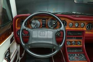 Image 15/50 of Rolls-Royce Corniche III (1991)