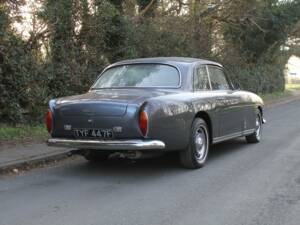 Image 6/16 of Bristol 410 (1968)