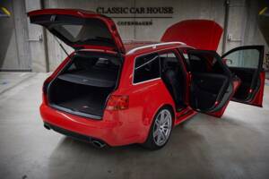 Image 22/95 of Audi RS4 Avant (2006)