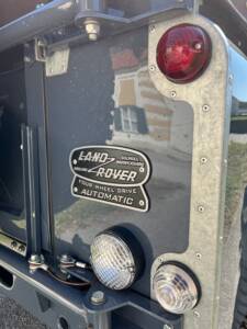 Bild 34/100 von Land Rover Defender 110 (2014)