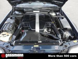 Image 13/15 of Mercedes-Benz SL 320 (2000)