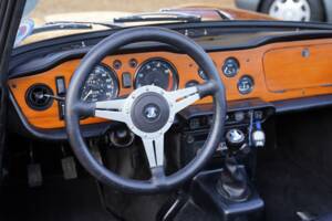 Bild 28/50 von Triumph TR 6 (1971)