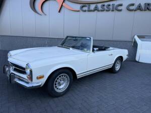Image 3/50 of Mercedes-Benz 280 SL (1970)