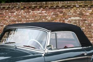 Bild 37/50 von Mercedes-Benz 220 SE Cabriolet (1960)
