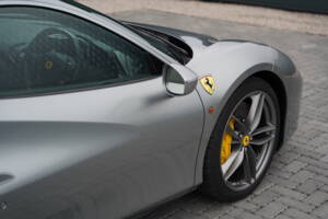Image 41/50 de Ferrari 488 GTB (2019)