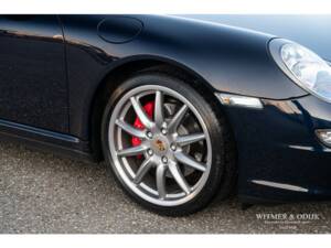 Bild 22/37 von Porsche 911 Targa 4S (2007)