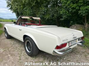 Imagen 2/9 de Mercedes-Benz 230 SL (1964)