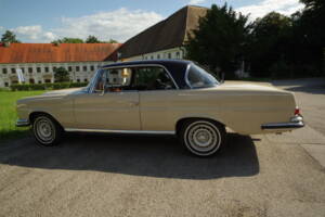 Afbeelding 21/73 van Mercedes-Benz 280 SE (1969)