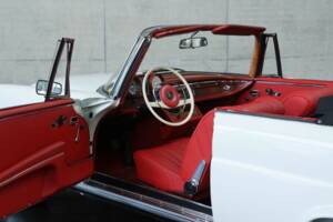 Image 20/50 of Mercedes-Benz 280 SE 3,5 (1969)