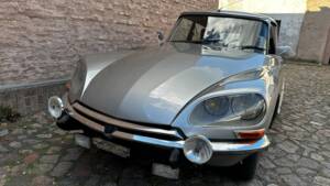 Image 5/67 de Citroën DS 23 Pallas IE (1973)