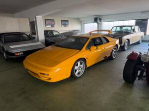 Image 1/11 of Lotus Esprit S4 (1994)
