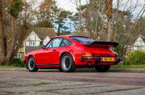 Bild 31/50 von Porsche 911 Carrera 3.2 (1989)