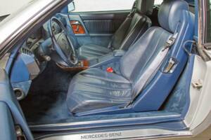 Bild 16/20 von Mercedes-Benz SL 280 (1994)