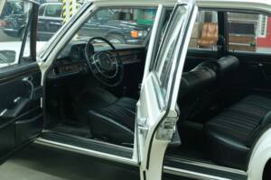 Afbeelding 22/70 van Mercedes-Benz 300 SEL (1968)