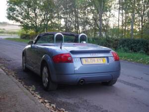 Bild 4/17 von Audi TT 1.8 T (2004)