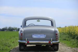 Imagen 31/39 de Mercedes-Benz 190 (1957)