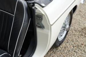 Bild 27/50 von MG MGB (1966)