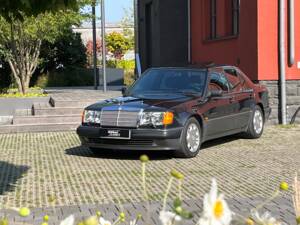 Imagen 1/20 de Mercedes-Benz 500 E (1992)