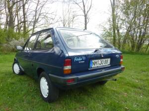 Immagine 3/9 di Ford Fiesta 1.1 (1988)