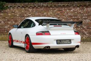 Immagine 2/50 di Porsche 911 GT3 RS (2004)