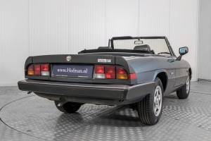 Bild 21/50 von Alfa Romeo 1.6 Spider (1989)
