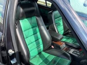 Bild 17/20 von Mercedes-Benz E 500 Limited (1994)