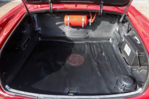 Image 10/50 of Alfa Romeo 2600 Spider (1962)