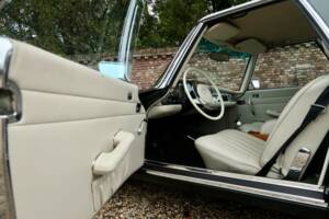 Bild 41/50 von Mercedes-Benz 280 SL (1970)