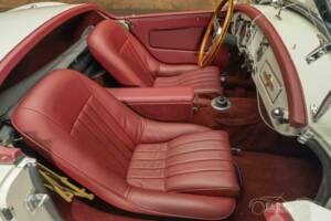 Imagen 6/19 de MG MGA 1500 (1956)