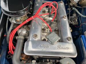 Image 44/75 of Alfa Romeo Giulia 1300 TI (1966)