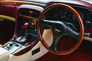 Obraz 47/50 pojazdu Aston Martin DB 7 (1997)