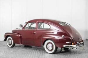 Image 6/50 of Volvo PV 444 (1953)
