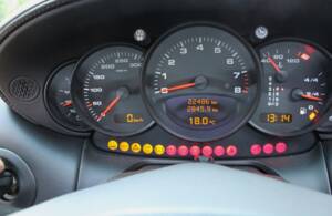Bild 10/17 von Porsche 911 Carrera 4 (2004)