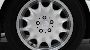 Image 11/15 of Mercedes-Benz 300 SL (1991)