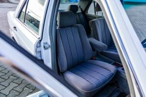 Image 107/175 of Mercedes-Benz 420 SE (1986)