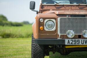 Image 18/33 of Land Rover Defender 110 (1983)
