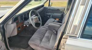 Bild 4/7 von Lincoln Town Car (1989)
