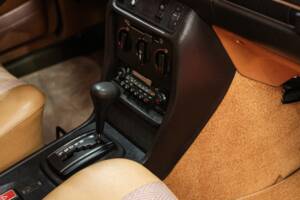 Bild 32/54 von Mercedes-Benz 250 T (1979)